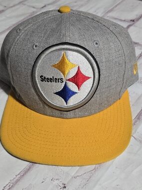 New Era Grey and Yellow 9FIFTY Snapback Hat